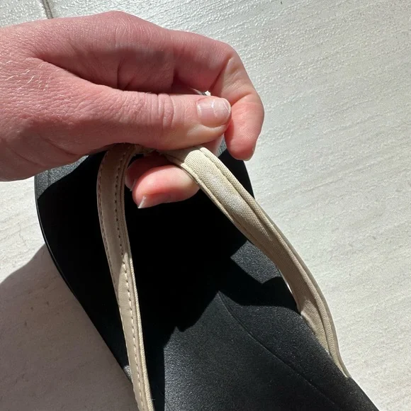 OluKai Women's Black and Gold Flip Flops - Picture 3 of 7